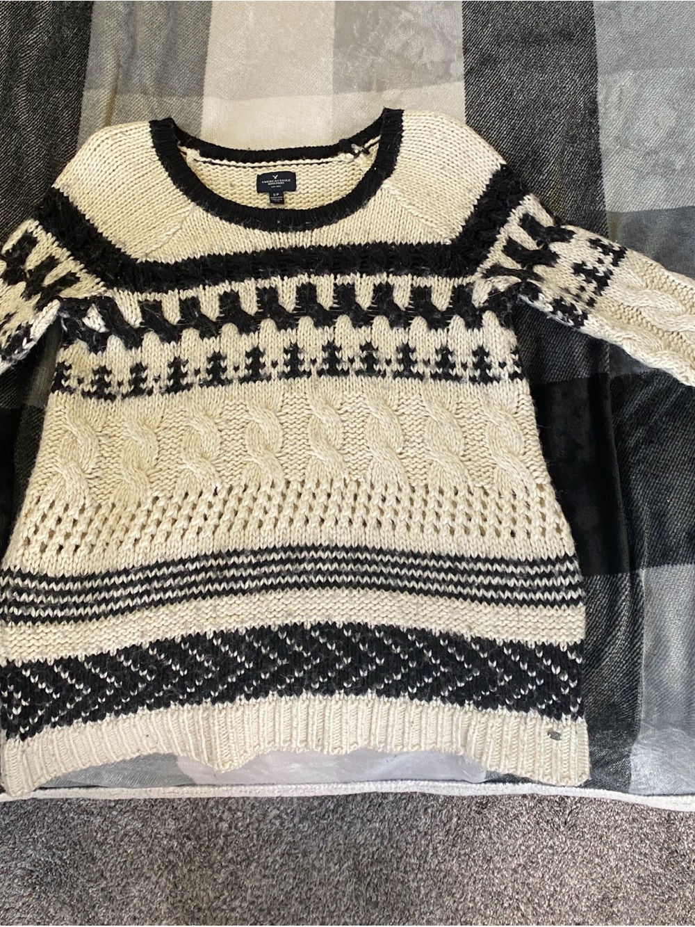 Woven Cable Knit Crewneck Sweater - Cream & Black